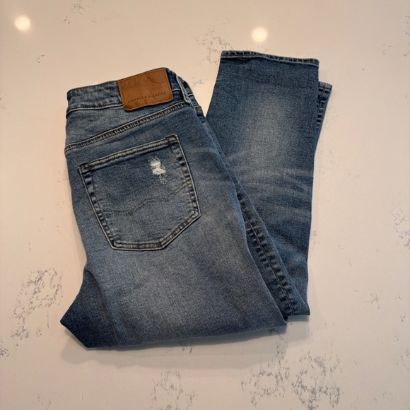 AE American Eagle distressed airflex denim cropped jeans NWT - Picture 7 of 9